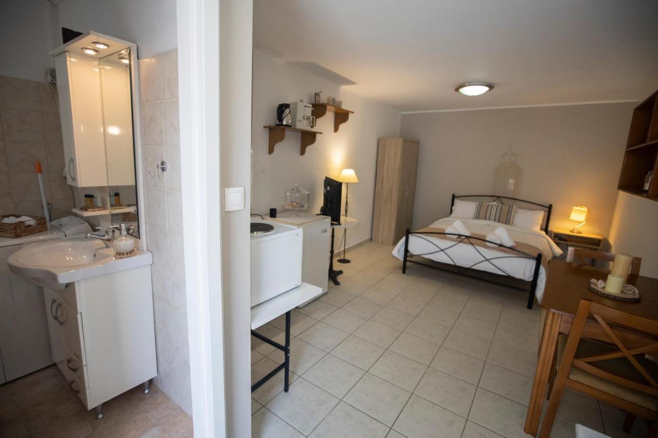 Syros Moments Apartment Ermoupoli Luaran gambar